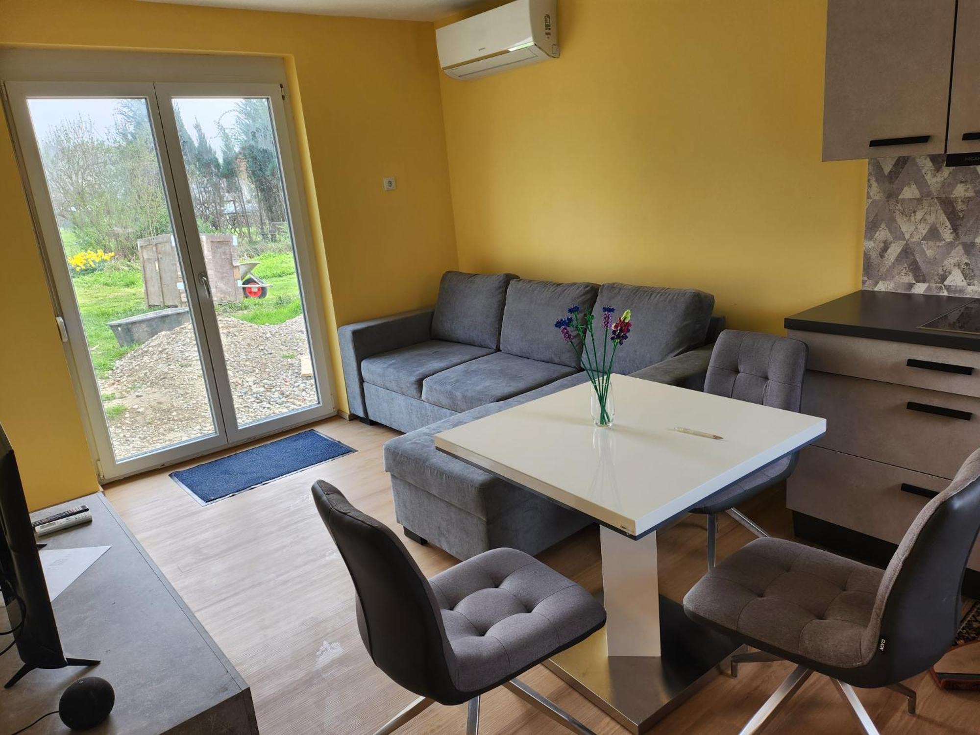 Villa Haus Yuphin Hart bei Graz Esterno foto